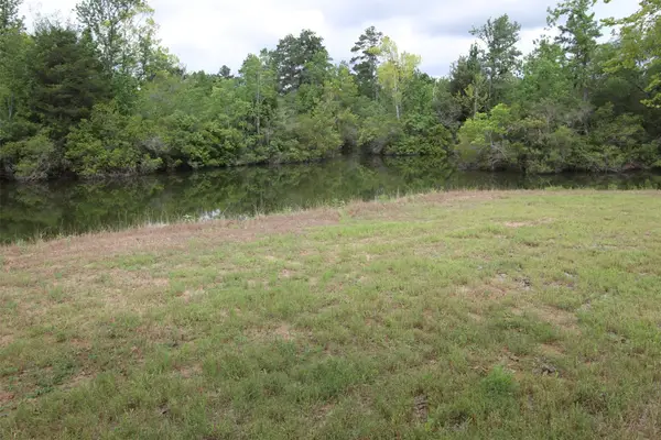 63 N Smith Loop Loop, Cleveland, TX 77327