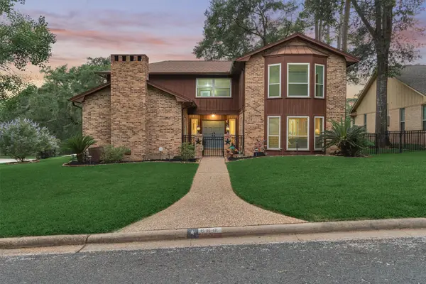 660 Hillcrest Drive, Huntsville, TX 77340