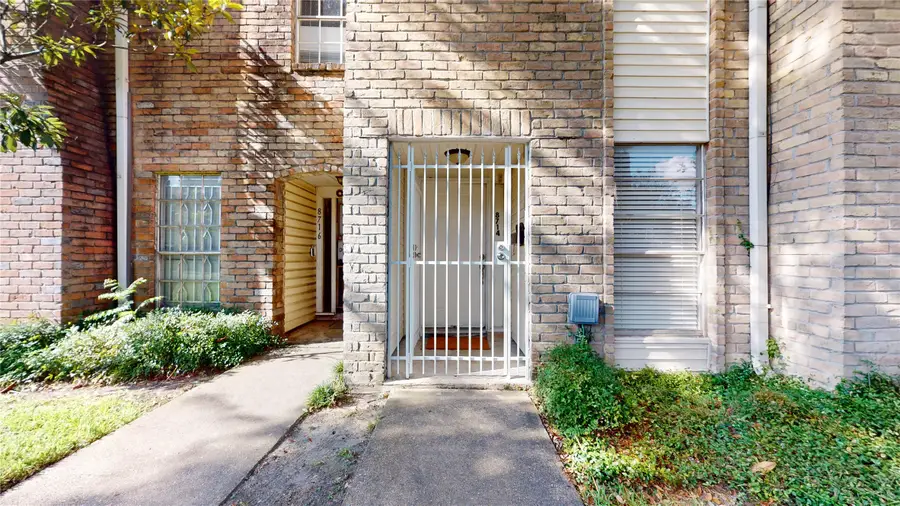 8714 Wilcrest Drive #8714, Houston, TX 77099 - #2