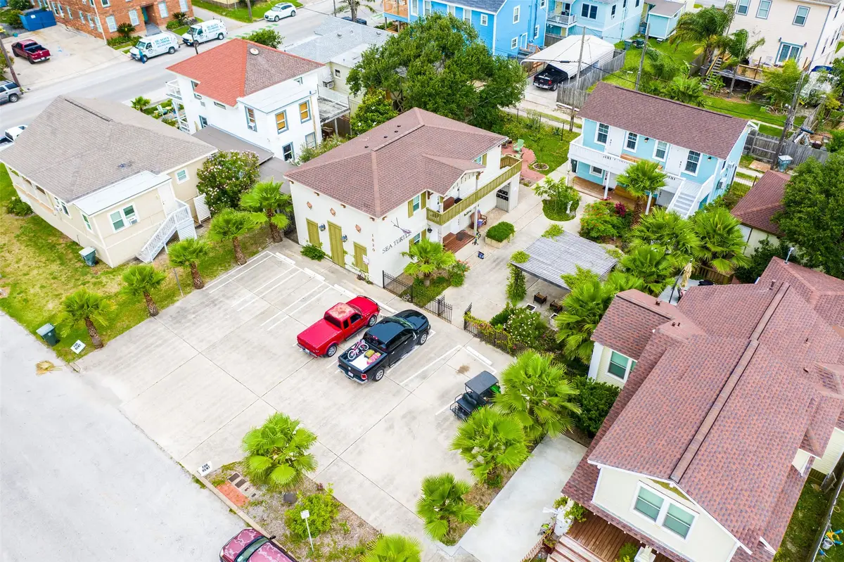 1820 Avenue O 1/2, Galveston, TX 77550 - #1