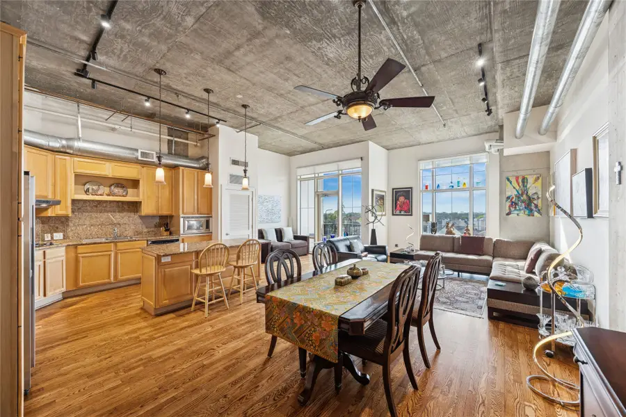 1616 Fountain View Drive #505, Houston, TX 77057 - Image #2