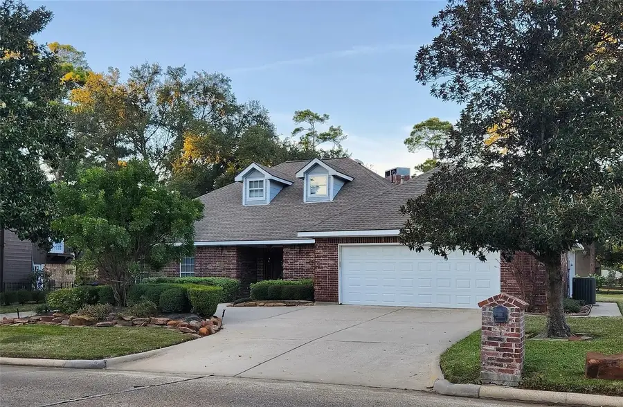 104 April Wind Drive S, Conroe, TX 77356 - Image #2