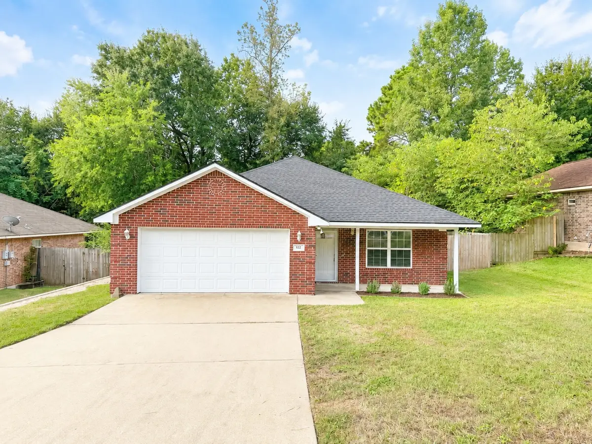 322 Green Leaf Street, Huntsville, TX 77340 - #1