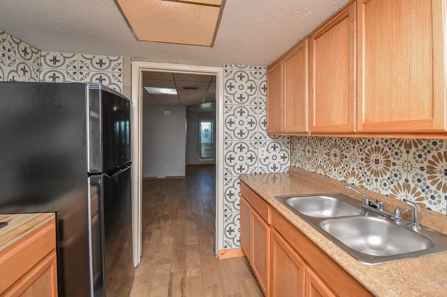 7047 Chasewood Drive, Stafford Missouri City, TX 77489 - #2