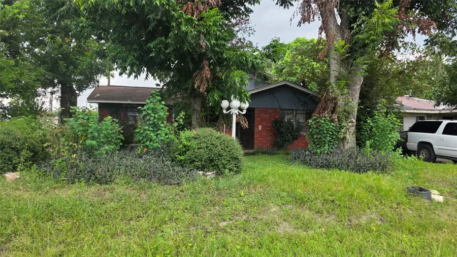 4518 Robertson Street, Houston, TX 77009 - #3