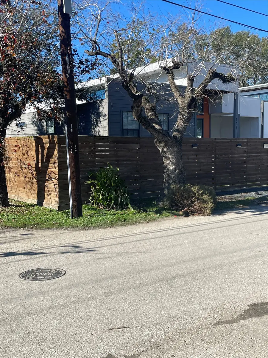 3015 Delia Street, Houston, TX 77026 - #2