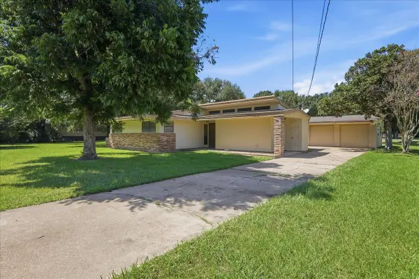 3293 62nd Street, Port Arthur, TX 77640