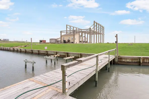 897 Private Road 683, Sargent, TX 77414