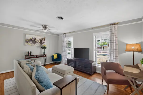 10706 Oasis Drive, Houston, TX 77096