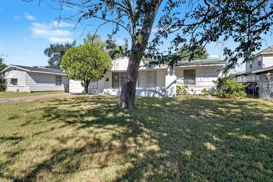 5711 Ridgeway Drive, Houston, TX 77033 - Image #2