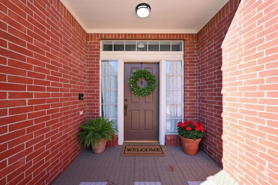 19207 Poplar Trails Lane, Tomball, TX 77375 - Image #2