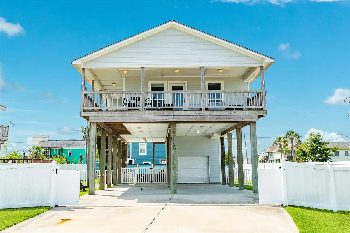 16547 Jolly Roger Road, Jamaica Beach, TX 77554 - Image #1