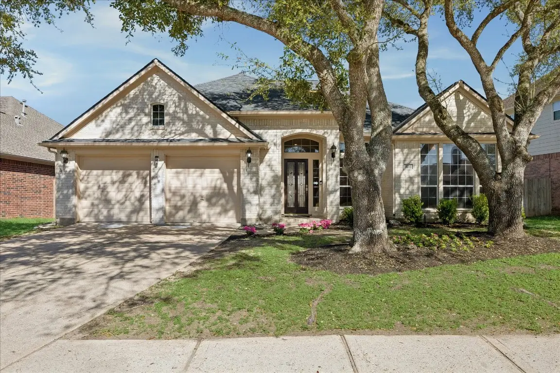 3211 Chappelwood Drive, Pearland, TX 77584 - #1