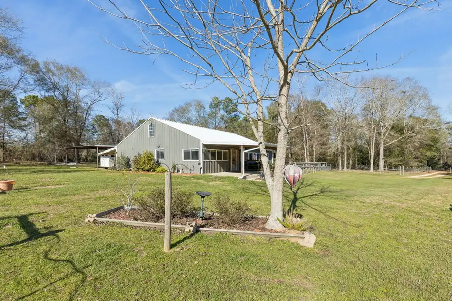 392 Robert E Lee Lane, Livingston, TX 77351 - #3
