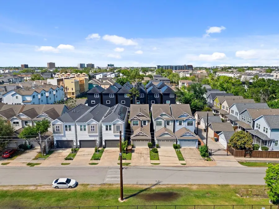 1913 W 15th Street, Houston, TX 77008 - #3