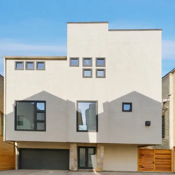 906 Reinerman Street, Houston, TX 77007