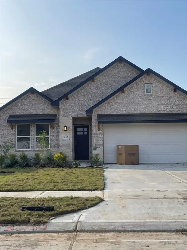 3130 Emerald Hills Drive, Angleton, TX 77515