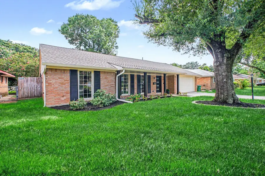 5443 Redstart Street, Houston, TX 77096 - #3