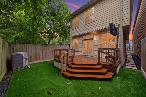 5539 Kiam Street, Houston, TX 77007