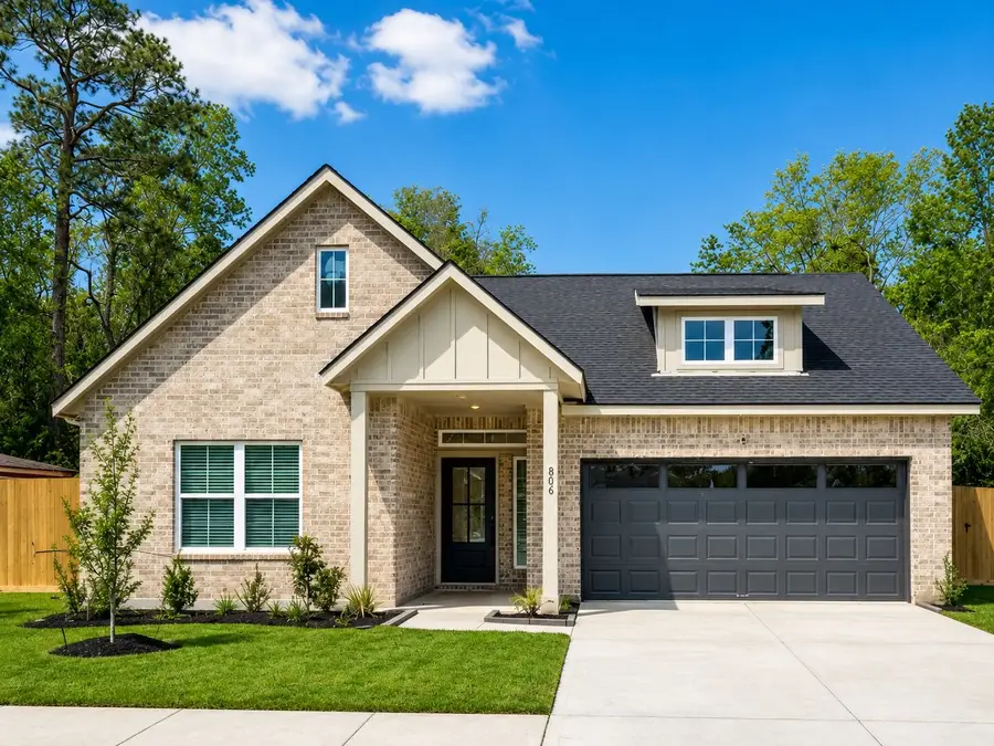 806 S Colbert Street, Dayton, TX 77535 - #2