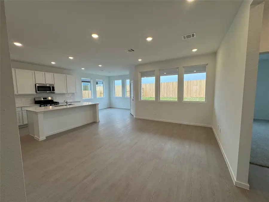 5443 Bear Run, Bryan, TX 77807 - Image #2