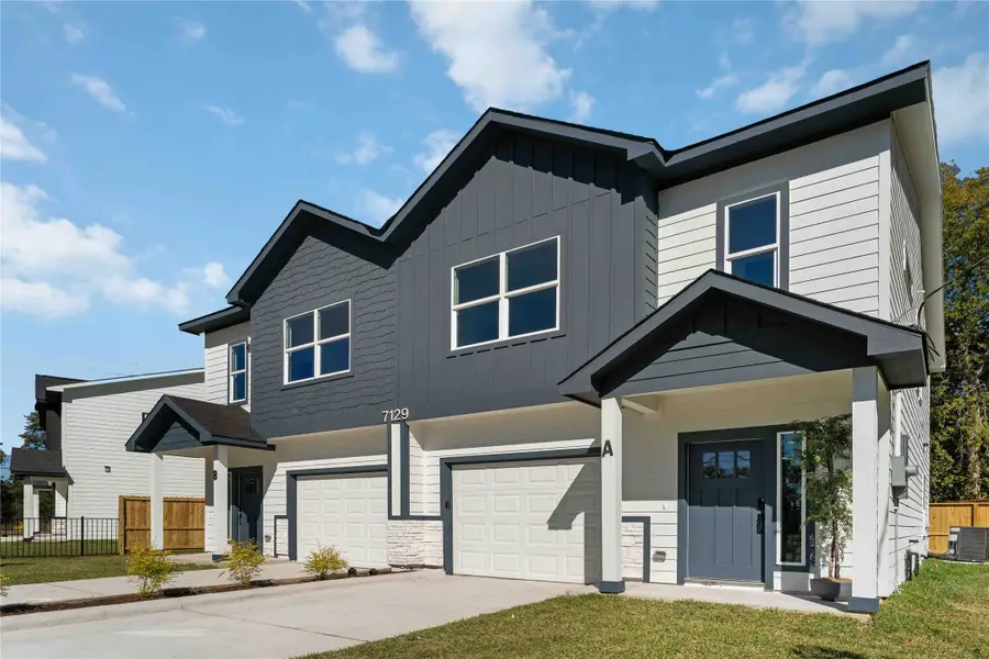 7129 Springdale Street #A/B, Houston, TX 77028 - Image #2