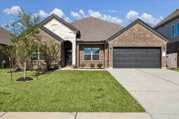 727 Kingwood Drive, League City, TX 77573
