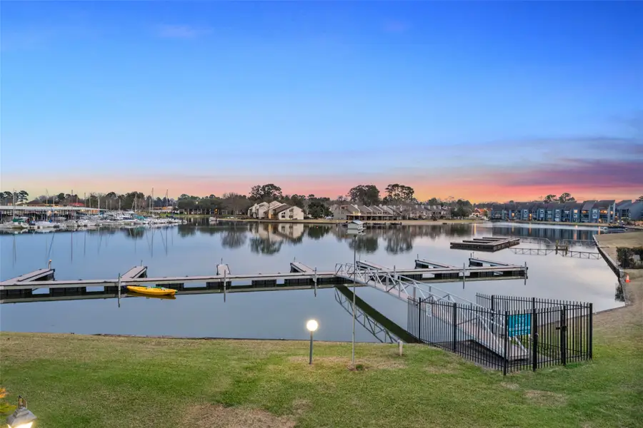 12800 Melville Drive #B102, Montgomery, TX 77356 - #3