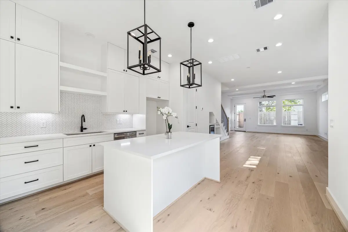 5337 Larkin Street, Houston, TX 77007 - #1