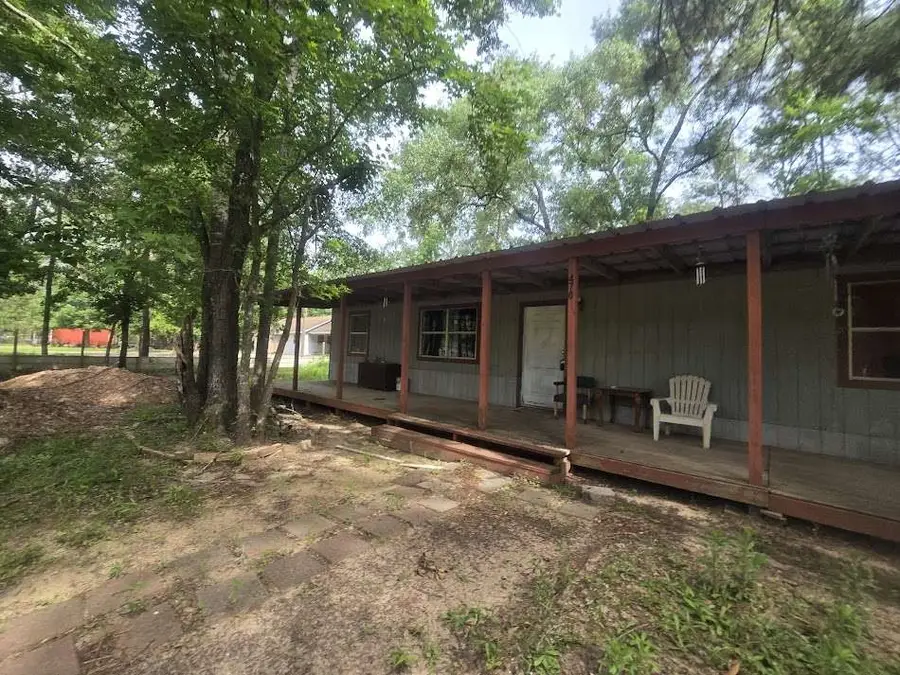 470 Trails End Drive, Cleveland, TX 77328 - Image #3