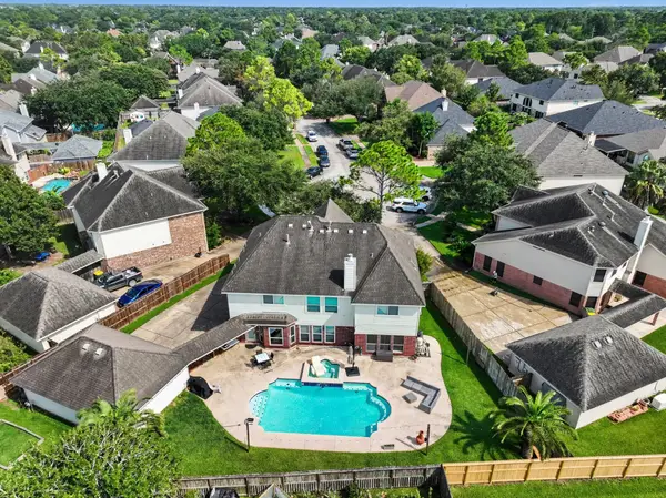 1413 Pineash Court, Pearland, TX 77581