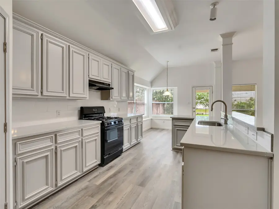 3906 Shadow Cove Drive, Houston, TX 77082 - #2