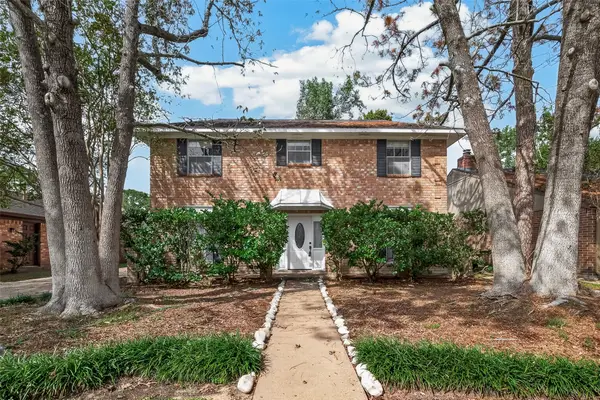 15807 Parksley, Houston, TX 77059