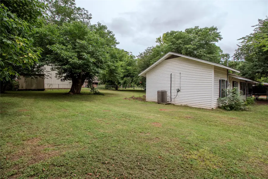 506 W Elm Street, Crockett, TX 75835 - #3