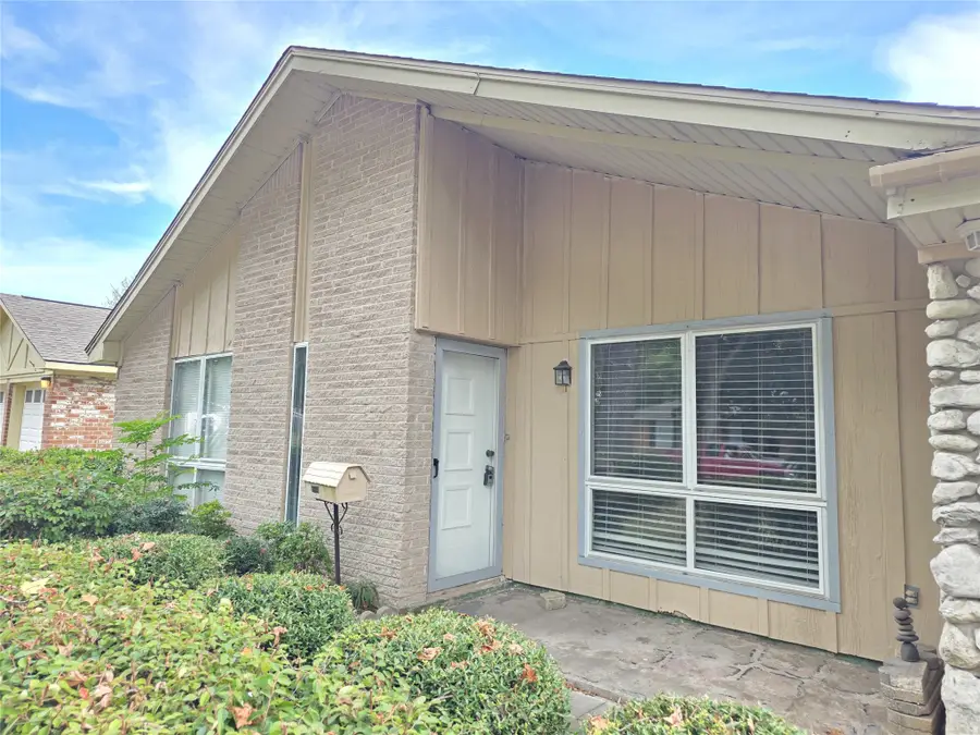 9754 Ebb Street, Houston, TX 77089 - #2