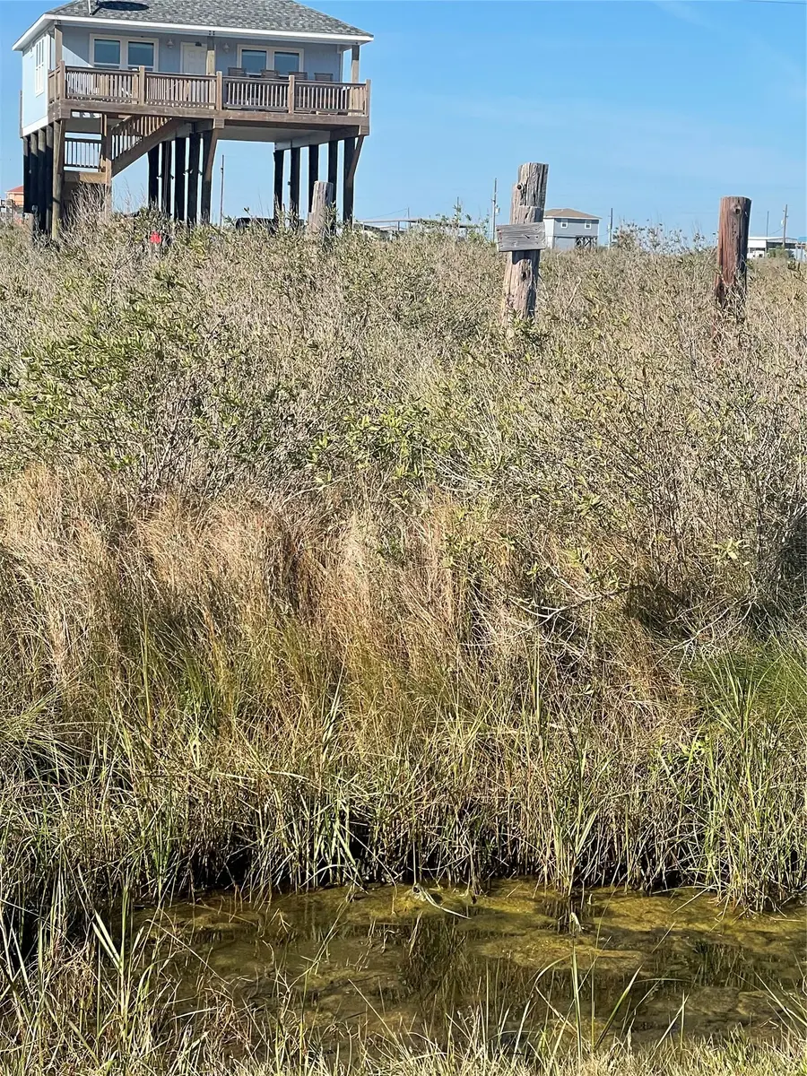 1119 Faggard S Slip, Gilchrist, TX 77617 - Image #2