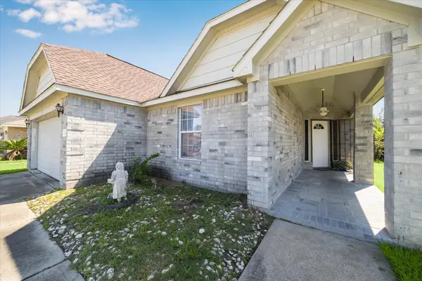 4010 Cary Creek Drive, Baytown, TX 77521