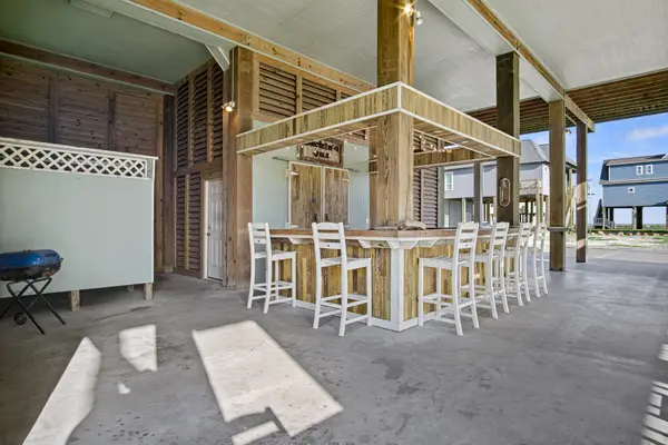 2573 Whitecap, Crystal Beach, TX 77650