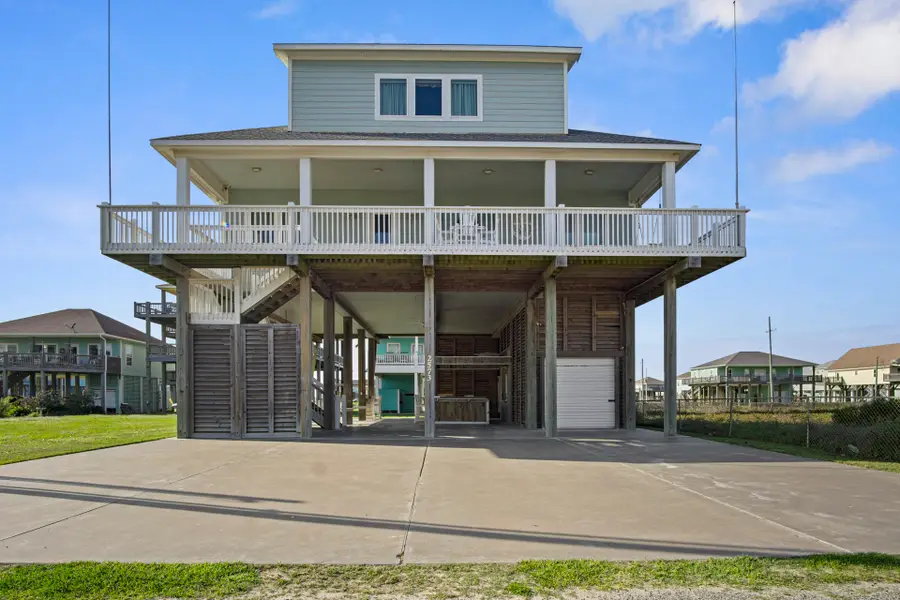 2573 Whitecap, Crystal Beach, TX 77650 - Image #2
