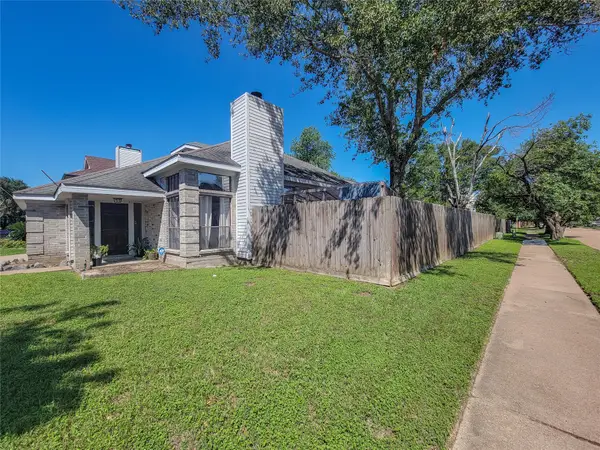 7402 Cavesson Drive, Cypress, TX 77433
