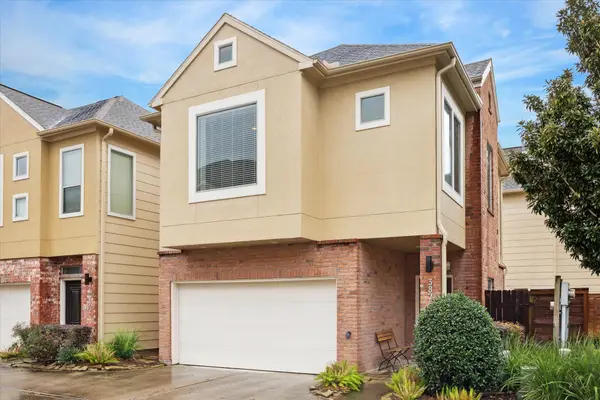 3825 Centerplaza Drive, Houston, TX 77007