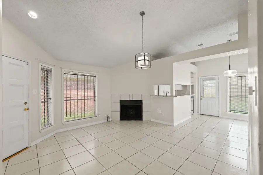 6627 Misty Dale Drive, Katy, TX 77449 - Image #3