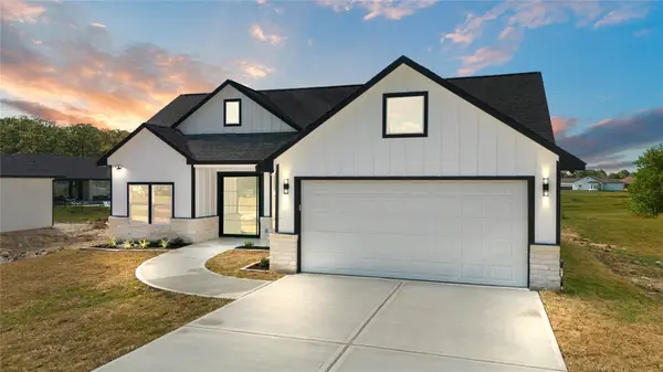 42 Meadow Lake Drive, Trinity, TX 75862