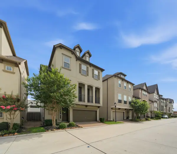 10616 Centre Shadows Drive, Houston, TX 77043