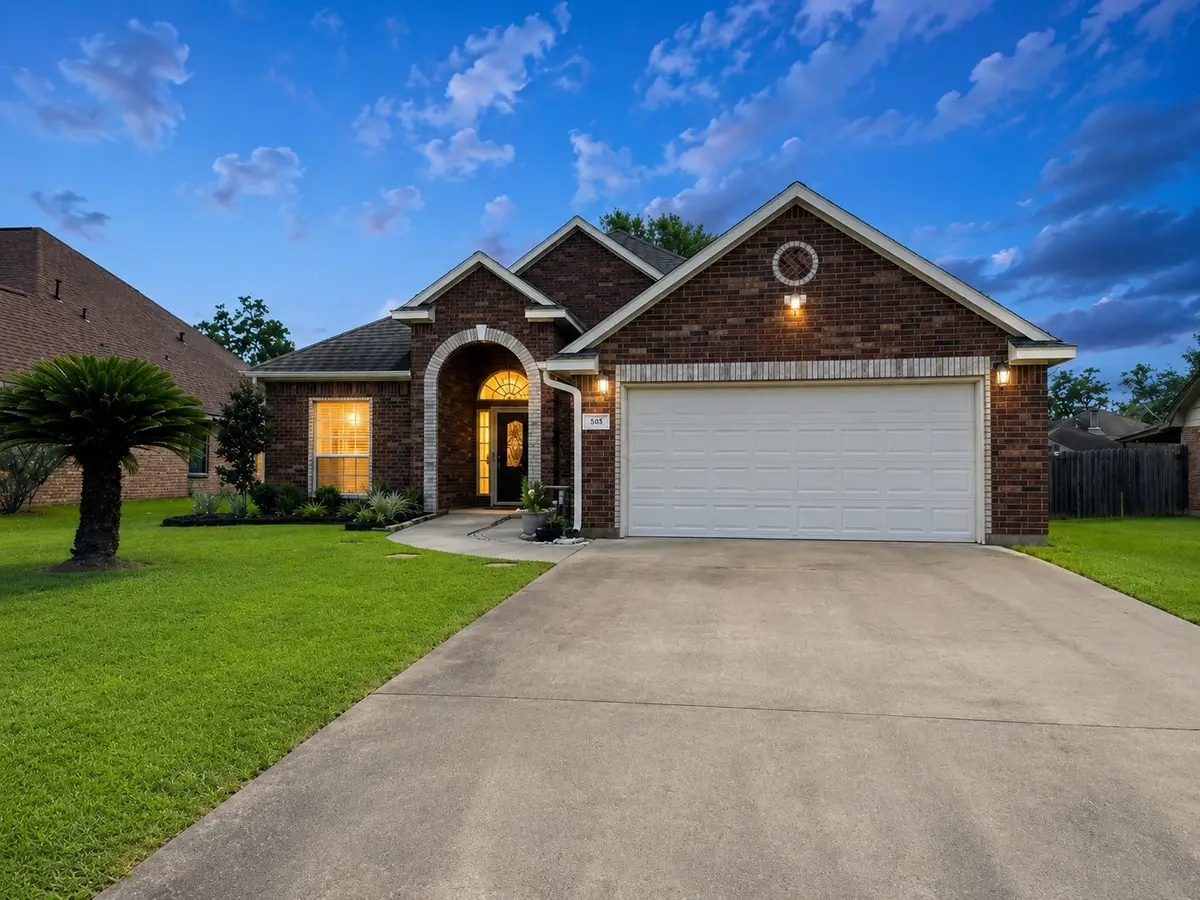 519 Oleander Street, Lake Jackson, TX 77566 - #1