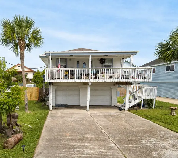 16610 Jamaica Inn Road, Jamaica Beach, TX 77554