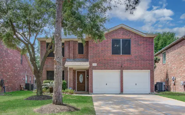 17515 S Summit Canyon Drive, Houston, TX 77095