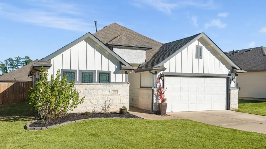 40494 Mostyn Lake Drive, Magnolia, TX 77354 - Image #2