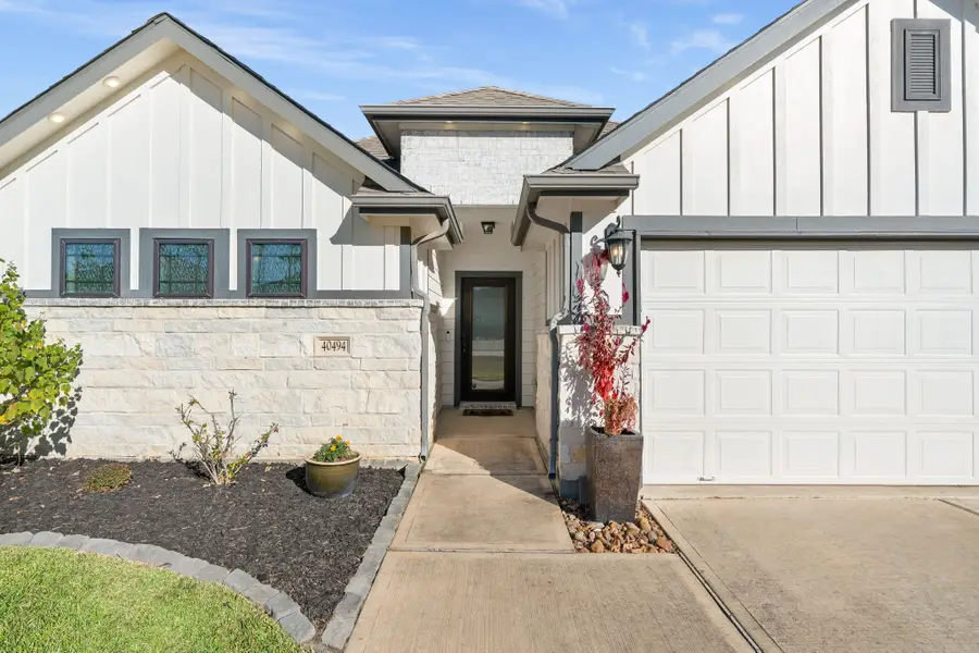 40494 Mostyn Lake Drive, Magnolia, TX 77354 - Image #3