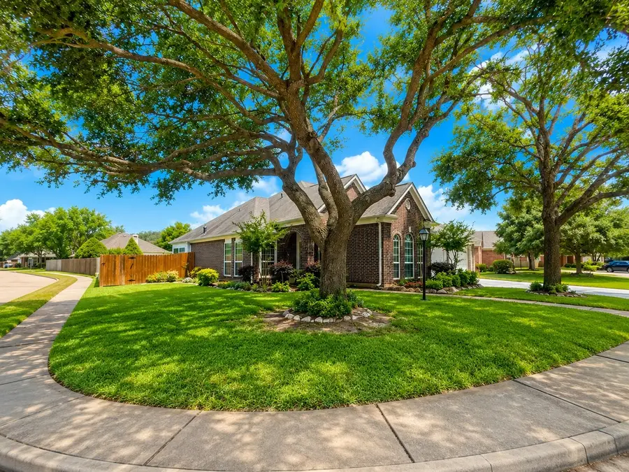 3827 Shadow Cove Drive, Houston, TX 77082 - #2